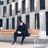 Andreas J.
